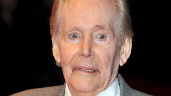 A file picture dated 17 October 2008 shows Irish-born actor Peter O'Toole arriving at the screening of 'Dean Spanley' on the third day of the 52nd BFI London Film Festival, in London, Britain. Acording to media reports on 11 July 2012, O'Toole has announced his retirement from acting. He will turn 80 on 02 August 2012. ANSA/DANIEL DEME