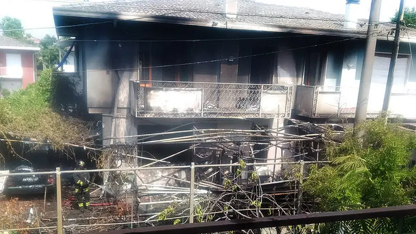 BELLUCO-FOTOPIRAN-MONTEGROTTO-DANNI INCENDIO ABITAZIONE VIA ROMEA