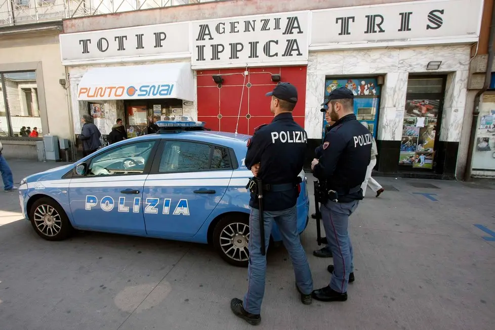 FERRO - CHIUSURA SNAI IN STAZIONE