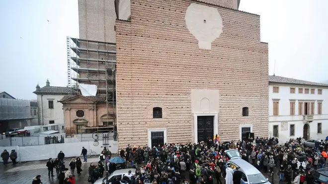 Este, 16.01.2014 Funerale jacopo Veronese Nella foto: l'uscita ph. Zangirolami