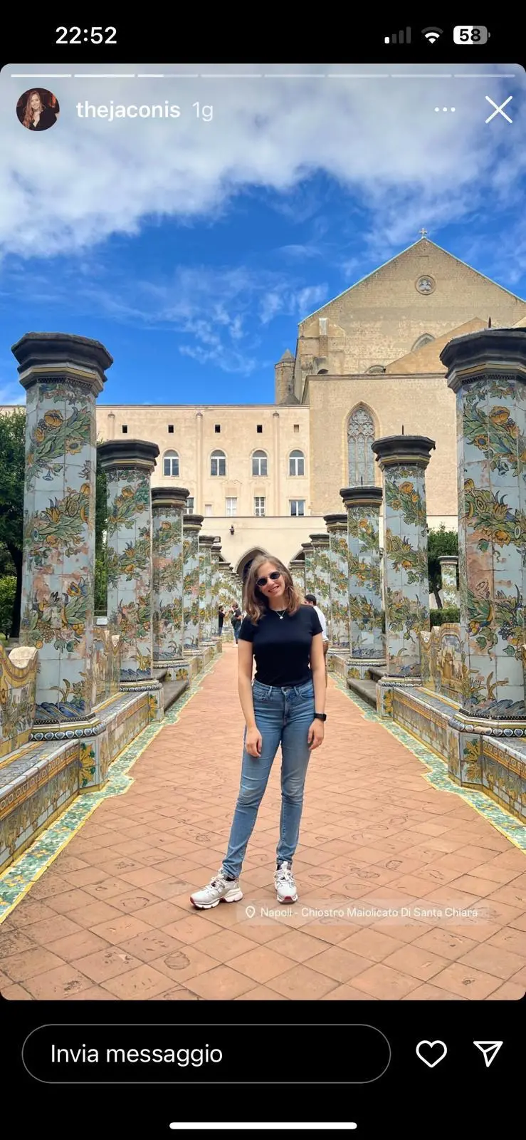 Chiara Jaconis in una foto scattata durante la vacanza a Napoli