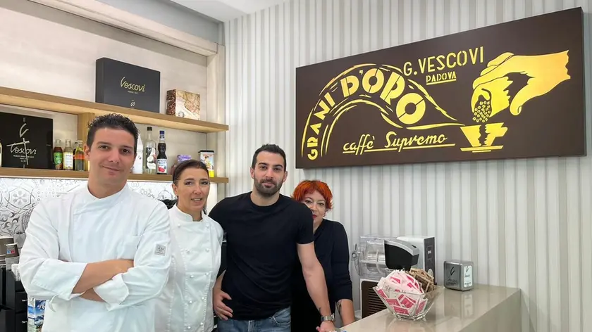 Luca, Giuseppina, Andrea, Monica della Pasticceria Favalli
