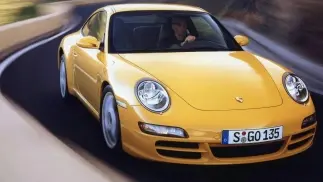 PORSCHE 911 Una vettura simile a quella rubata ieri a Rubano