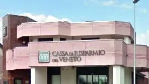 Lo storico immobile che ospitava Intesa Sanpaolo