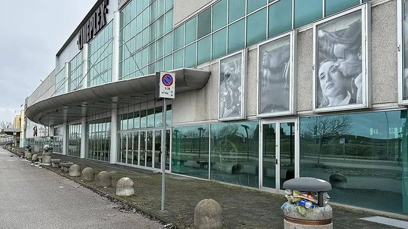 Le incursioni vandaliche sono costate alla gestione 100 mila euro