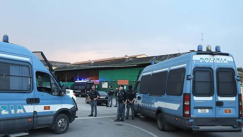 FERRO - AGENZIA BIANCHI - PADOVA - CONTROLLI VIA BERNINA