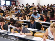 BARON - AGENZIA BIANCHI - PADOVA - TEST AMMISSIONE ALLA FACOLTA' DI ECONOMIA