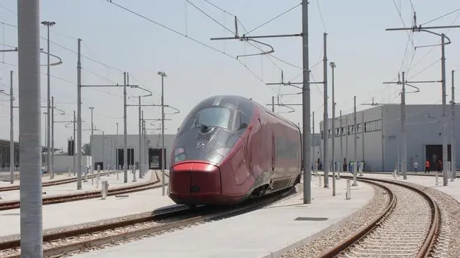 Nella foto di oggi 22 luglio 2011 'Italo' ,il primo treno supertecnologico della flotta Ntv , arrivato oggi nell'impianto di manutenzione di Nola ,un gioiello di assoluta avanguardia tecnologica di 30 mila metri quadri. ANS NTV
