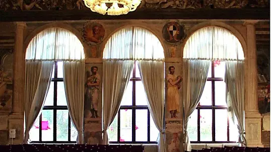 Le vetrate della Sala dei Giganti