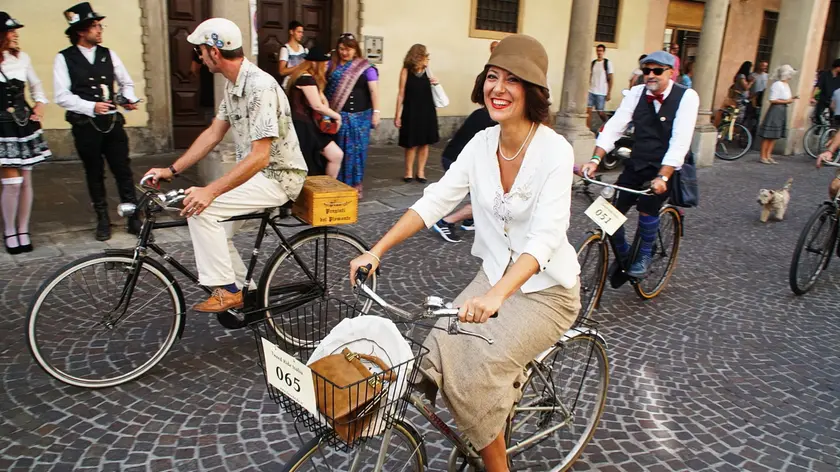 TOME' - AGENZIA BIANCHI - PADOVA - BICICLETTATA VINTAGE