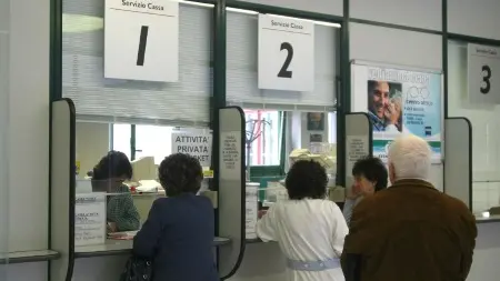 La cassa per il pagamento dei ticket al Policlinico di Padova