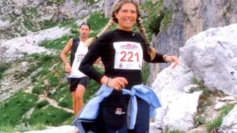 TUTTA COLPA DI UN RAGAZZO CARINO. Barbara ha iniziato a correre sulla spiaggia