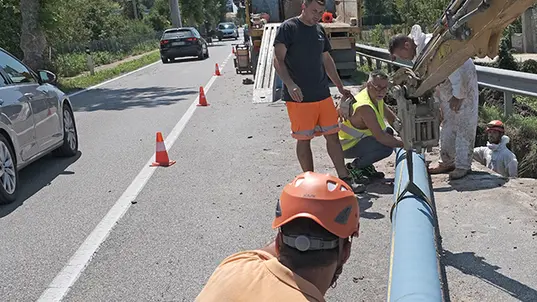 POLETTO-FOTOPIRAN-DUE CARRARE-ROTTURA TUBO ACQUA il tubo nbuovo