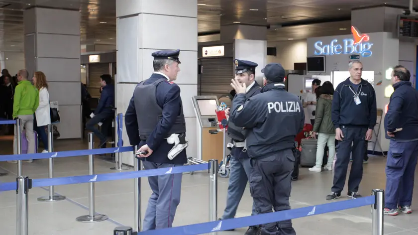 Polizia all'aeroporto di Venezia (foto d'archivio)
