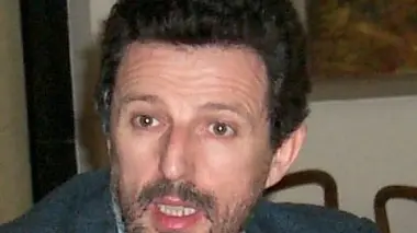 ASSO-LOGISTICA A NORDEST In alto, una struttura di movimentazione delle merci; a sinistra, dall’alto e in senso orario, Renzo Sartori (ex direttore di Magazzini Generali), Floriano Pomaro che con lui è sbarcato a Parma, Eugenio De Vecchi di Interporto Venezia e Michele Gambato di ST Spa