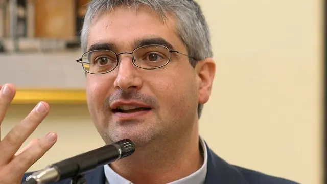 PD 04 aprile 2004 G.M...inaugurazione Casetta Michelino,Centro diurno riabilitativo per anziani.Don Andrea Contin,Pres.Ass.Progetto Senes omlus...(CARRAI) Inaugurazione Casetta Michelino centro diurno per anziani - Carrai