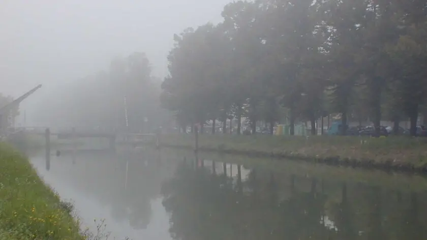 MIRA: il paesaggio autunnale di questa mattina. 21/08/2000 Light Image Roccato