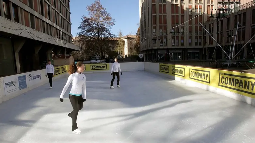 BASCHIERI - AGENZIA BIANCHI - PADOVA - INAUGURAZIONE PISTA GHIACCIO PIAZZETTA SARTORI.